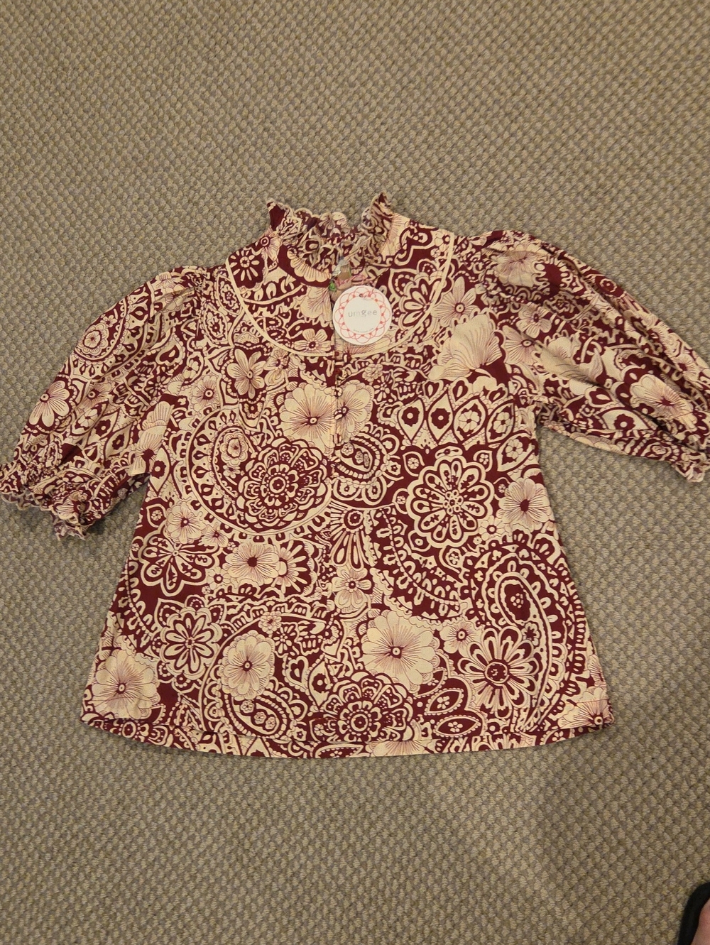 Umgee Burgundy/Maroon and Cream Paisley Floral Ruffle-Neck Top Sz L NWT